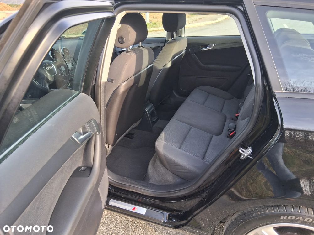 Audi A3 Sportback 1.6 TDI DPF S line Sportpaket - 24