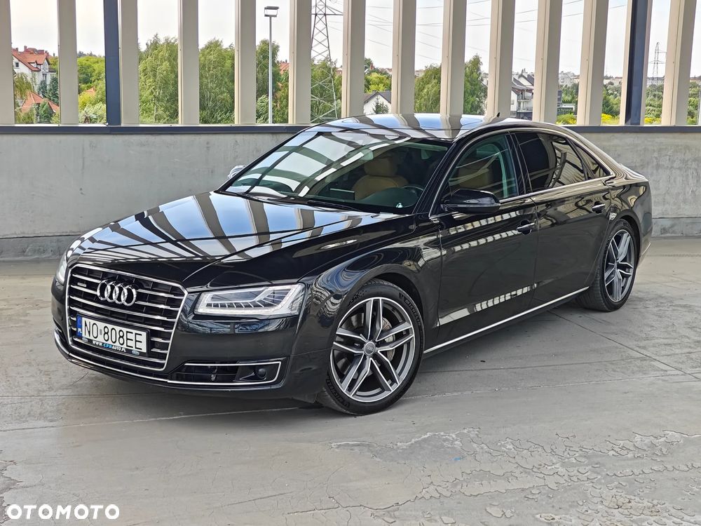 Audi A8 - 1