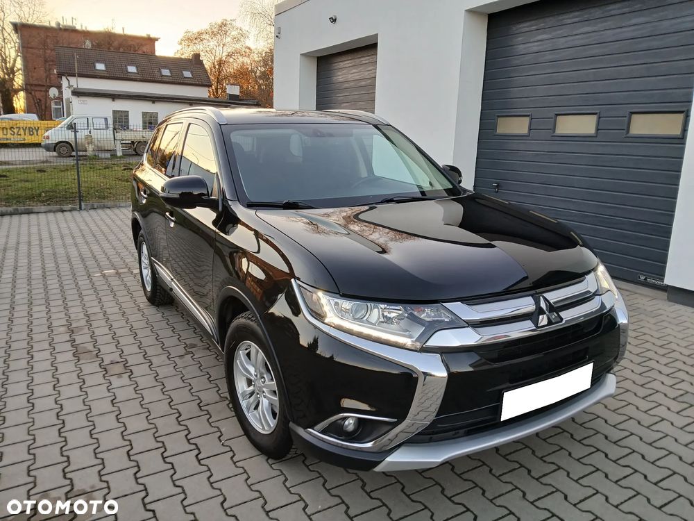 Mitsubishi Outlander 2.0 Intense 2WD - 9