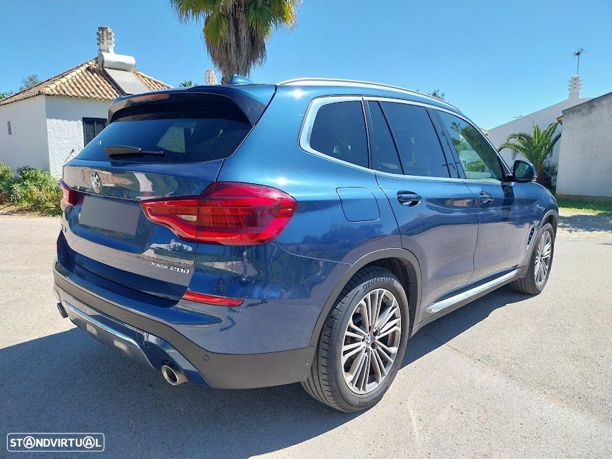 BMW X3 20 d xDrive Line Luxury - 3
