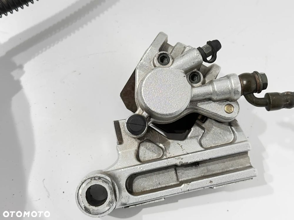 Zacisk pompa tył Yamasaki YM 50 YM50 - 2