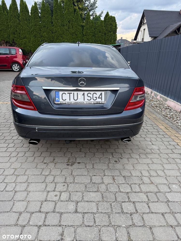 Mercedes-Benz Klasa C 320 CDI DPF 7G-TRONIC Avantgarde - 6