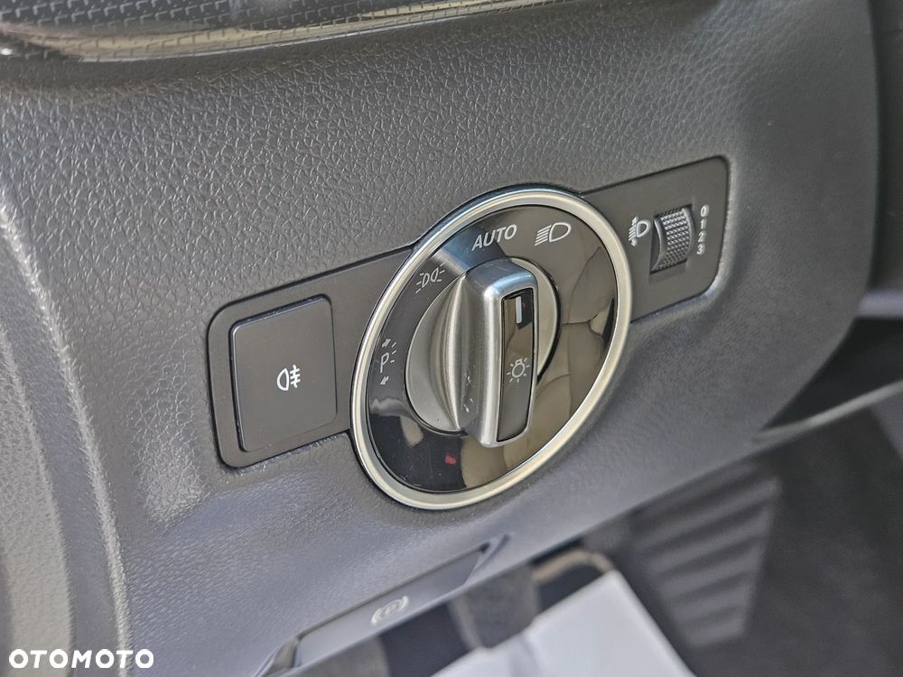 Mercedes-Benz Klasa B 180 d Edition - 21