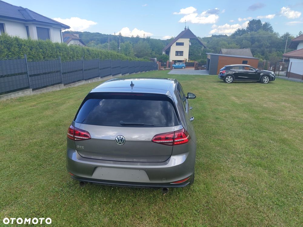 Volkswagen Golf GTI BlueMotion Technology DSG - 4