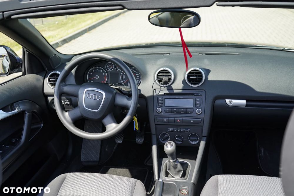 Audi A3 Cabrio 1.6 Ambition - 32