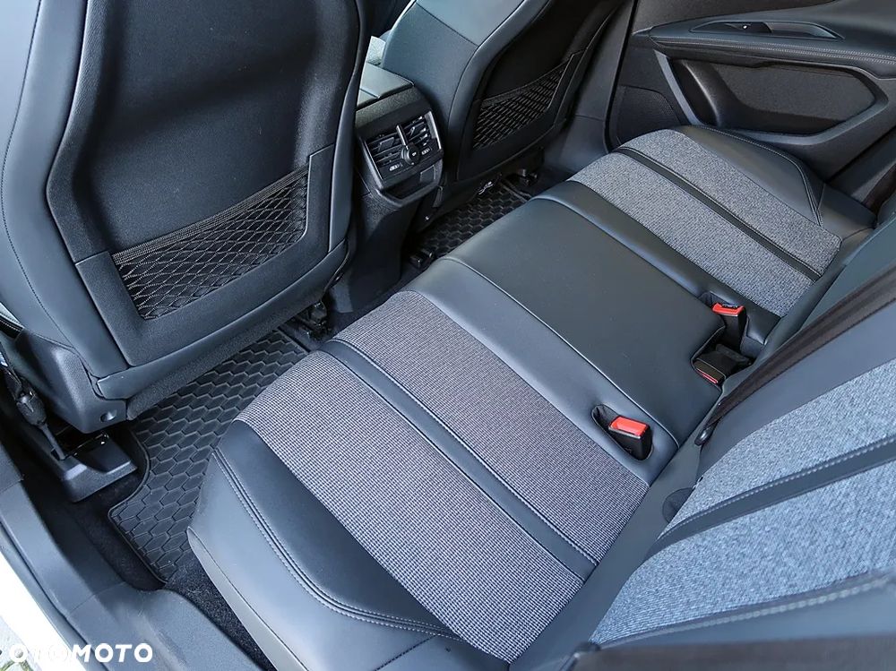 Peugeot 3008 1.5 BlueHDi Crossway S&S EAT8 - 16