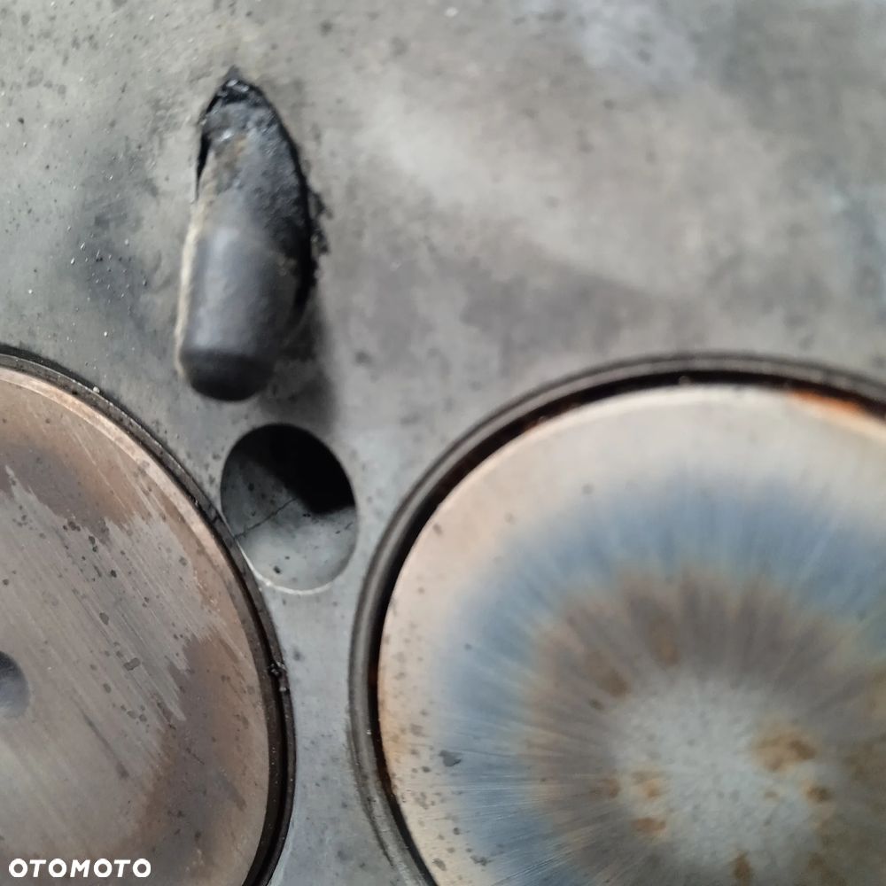 Głowica VW 038103373R - 5