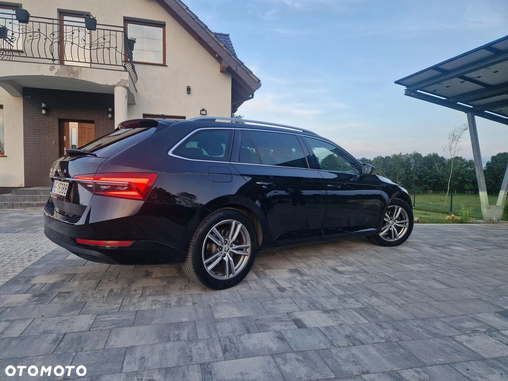 Skoda Superb 2.0 TDI SCR Style DSG - 14