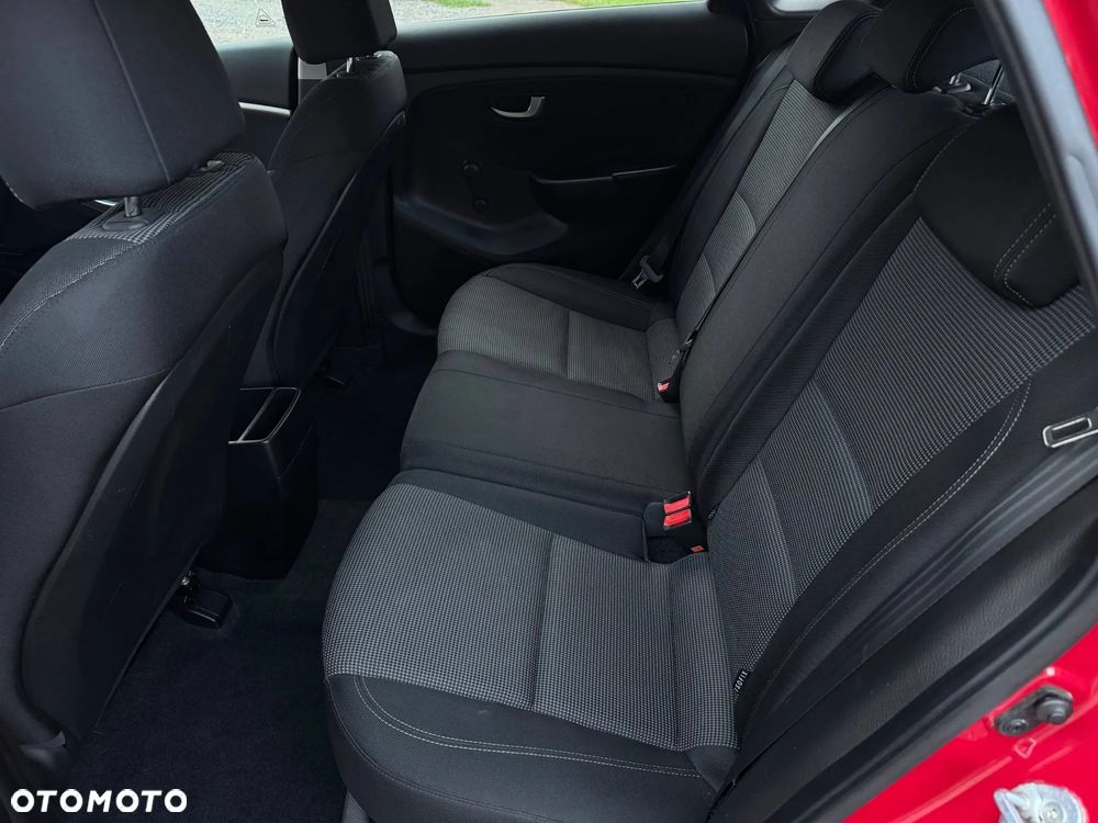 Hyundai i30 - 32