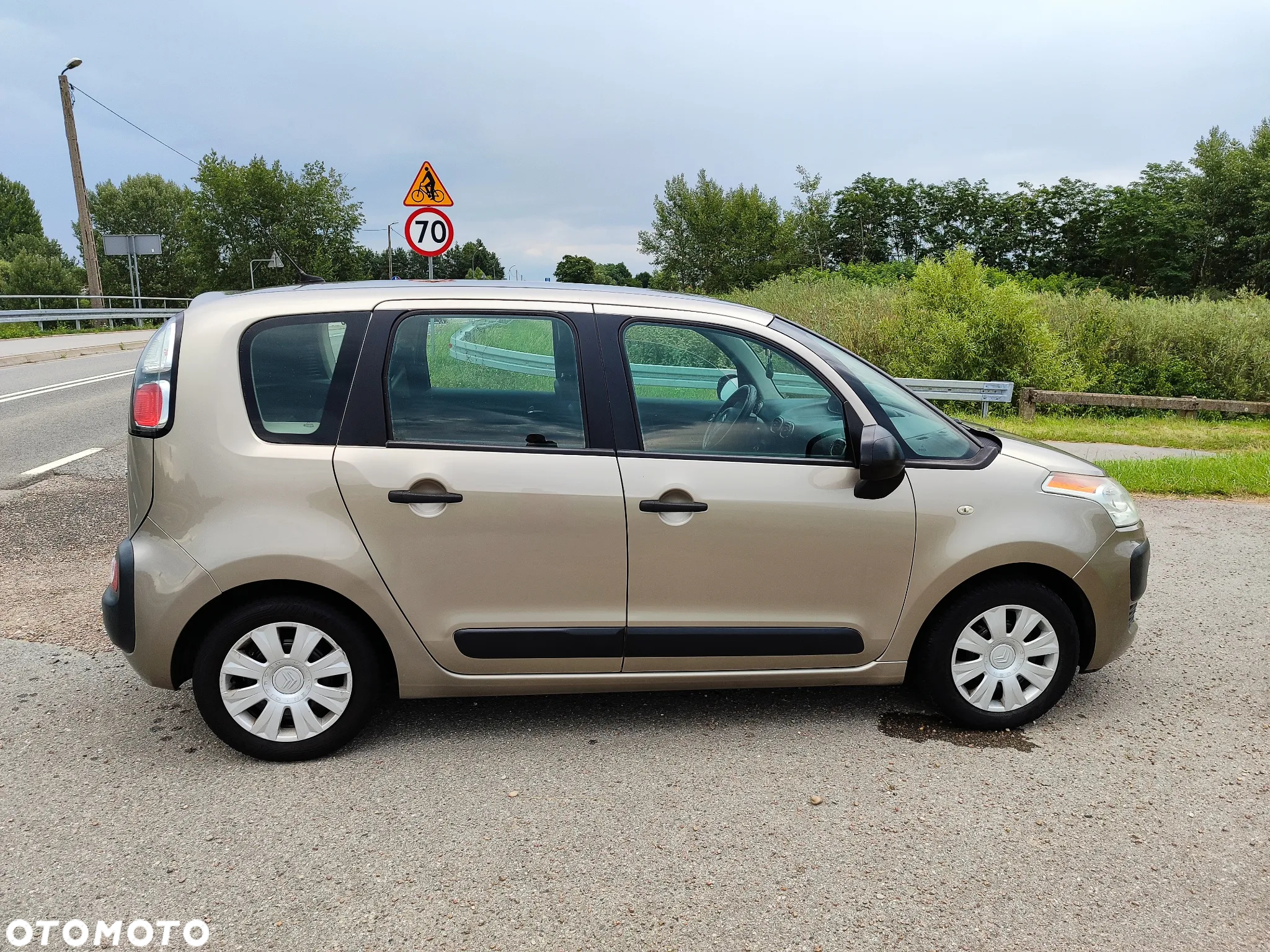 Citroën C3 Picasso 1.4i Attraction - 3