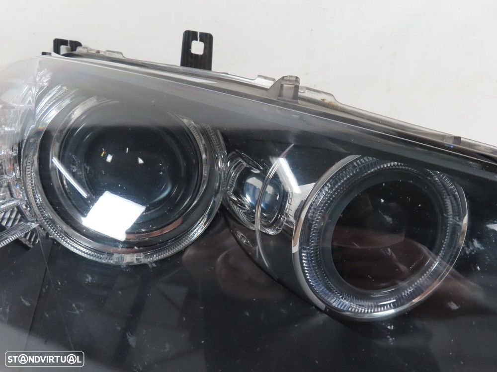 Farol Xenon Direito Seminovo/ Original BMW X6 (E71, E72) 63117287010 / 7271358 - 2