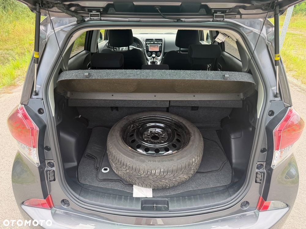 Toyota Verso S 1.33 Premium - 18