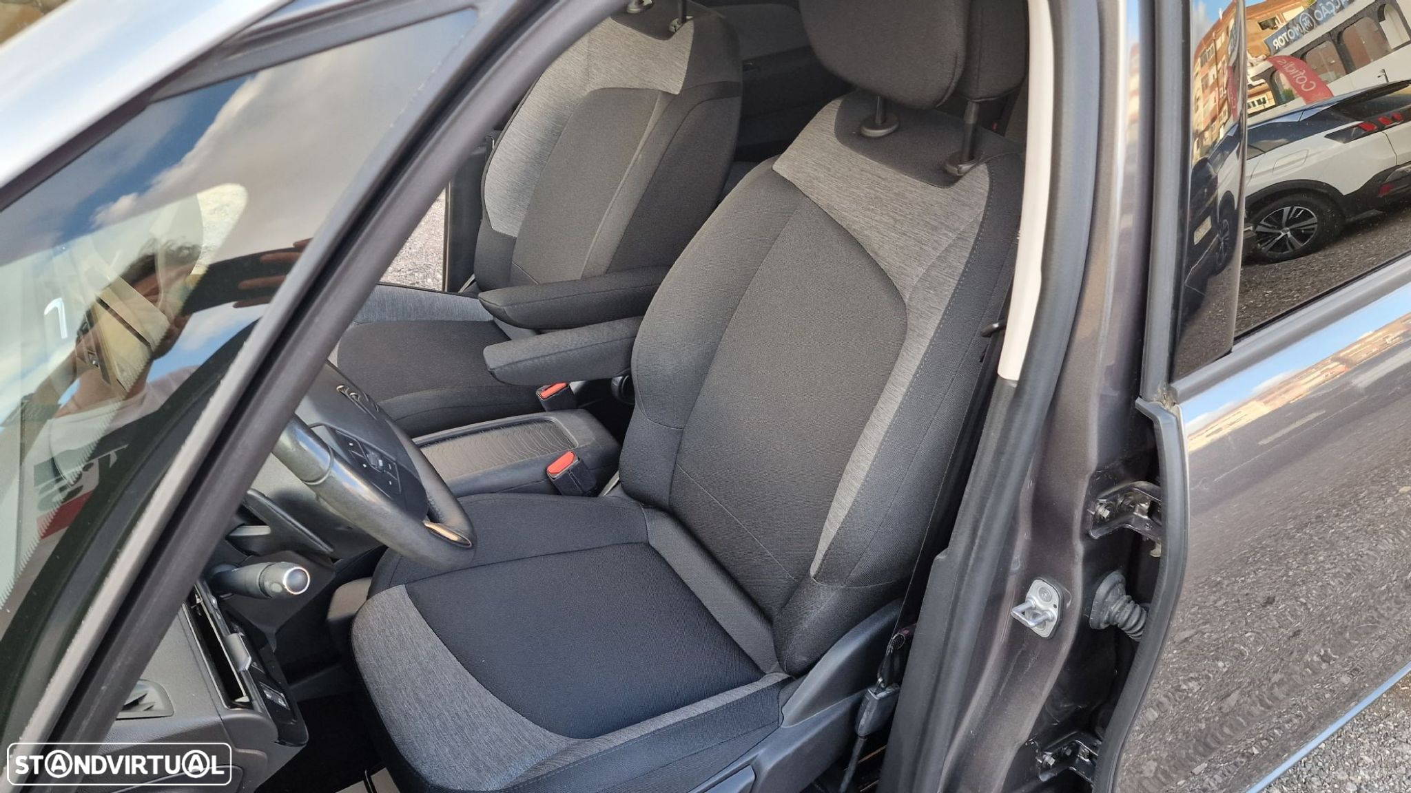 Citroën C4 Spacetourer 1.5 BlueHDi Feel EAT8 - 28