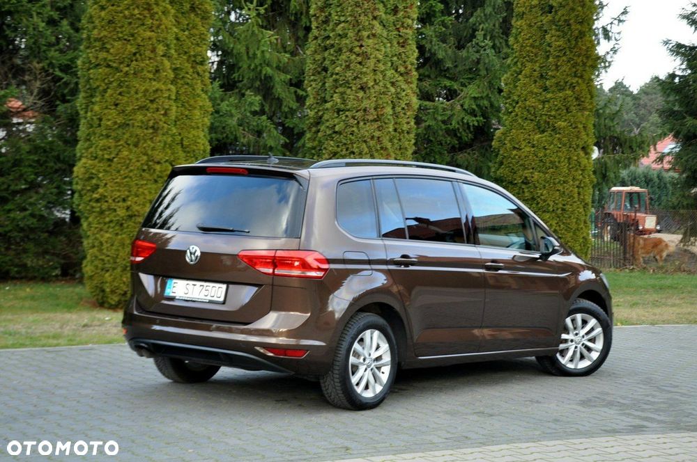 Volkswagen Touran - 5