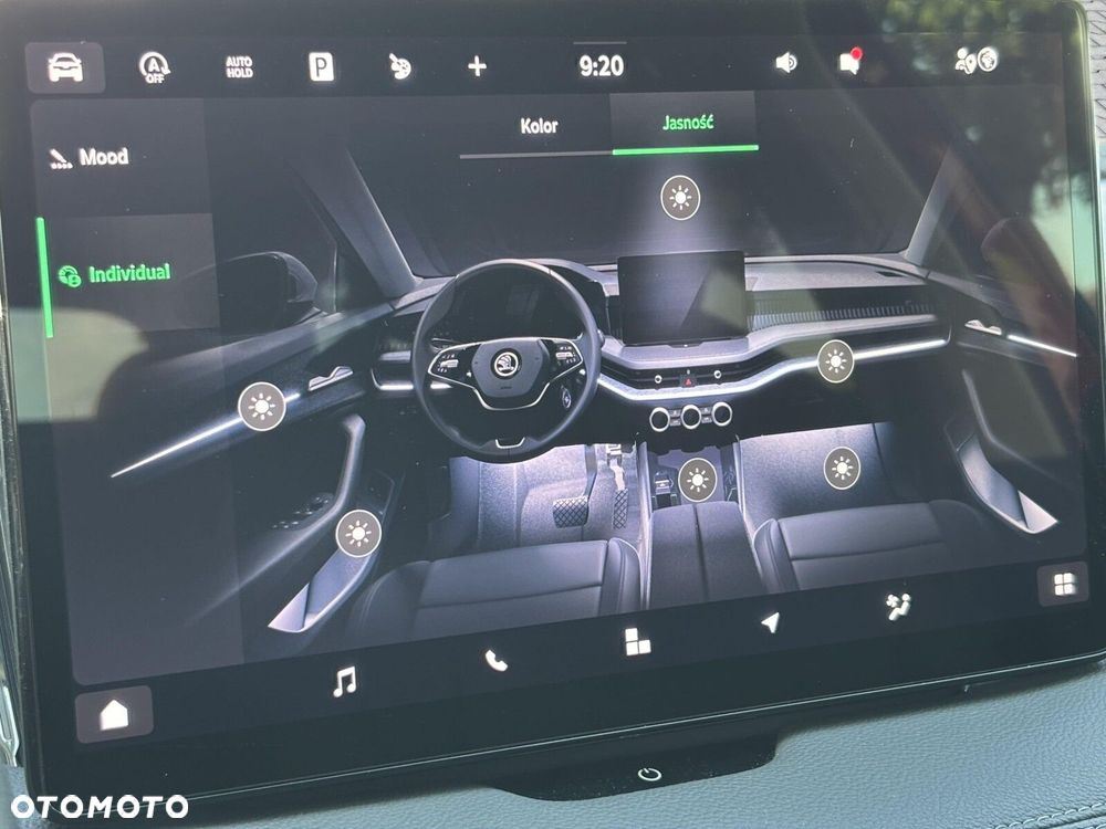Skoda Superb 1.5 TSI mHEV Selection DSG - 32