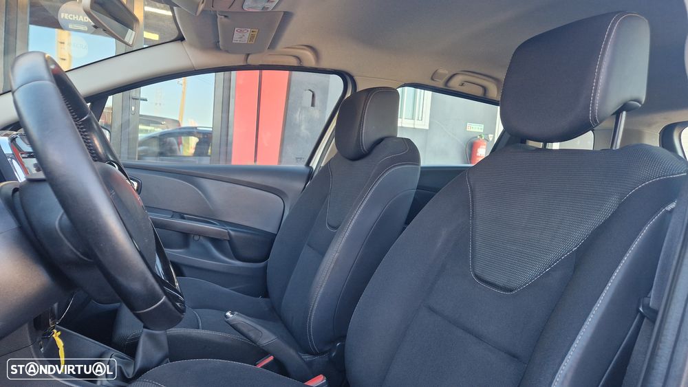 Renault Clio Sport Tourer 1.5 dCi Dynamique S - 14