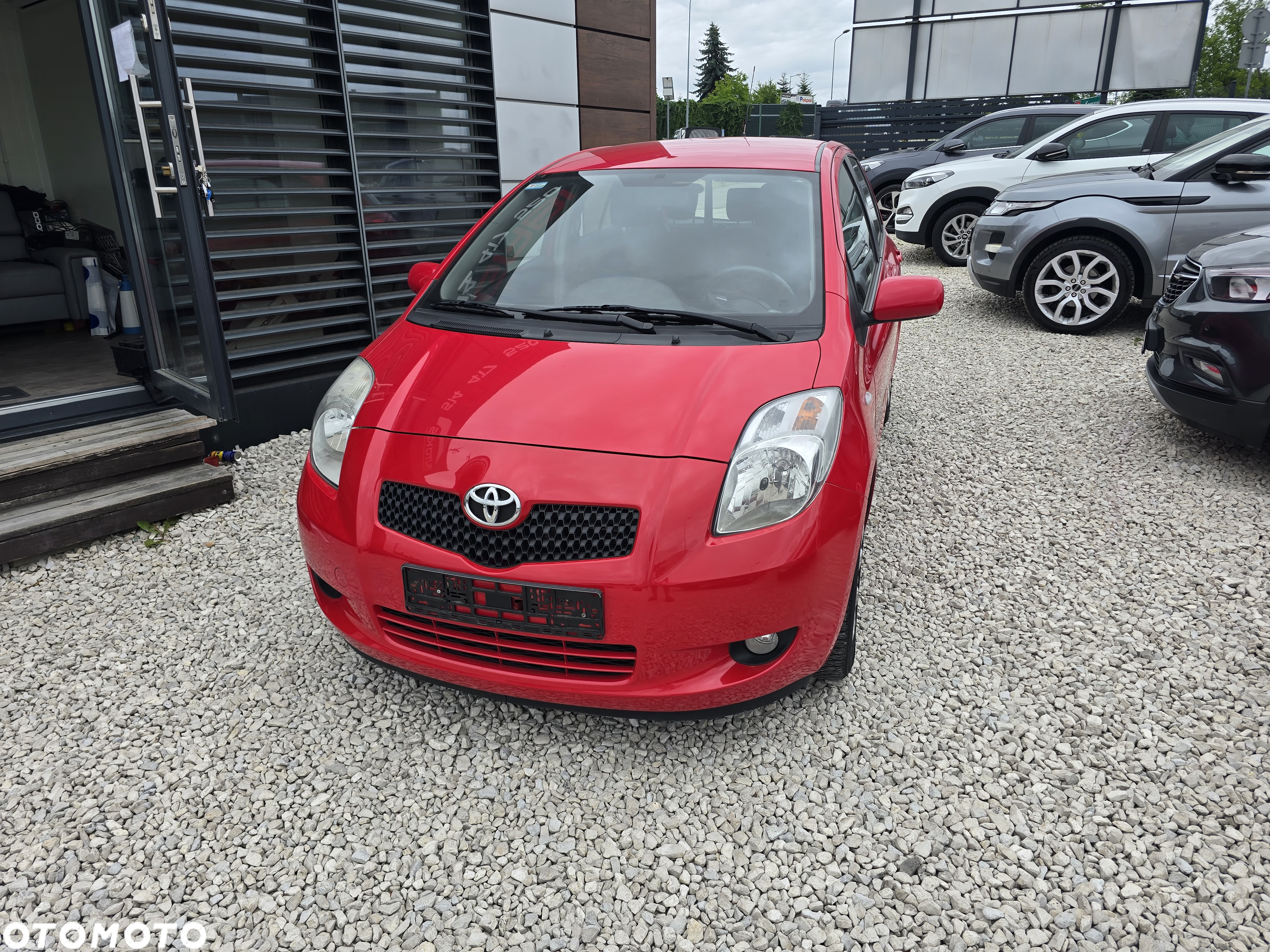 Toyota Yaris 1.3 VVT-i Multi Mode Sol - 4