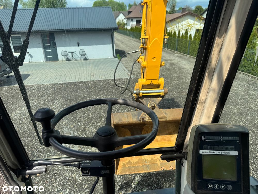 Liebherr 900B - 15