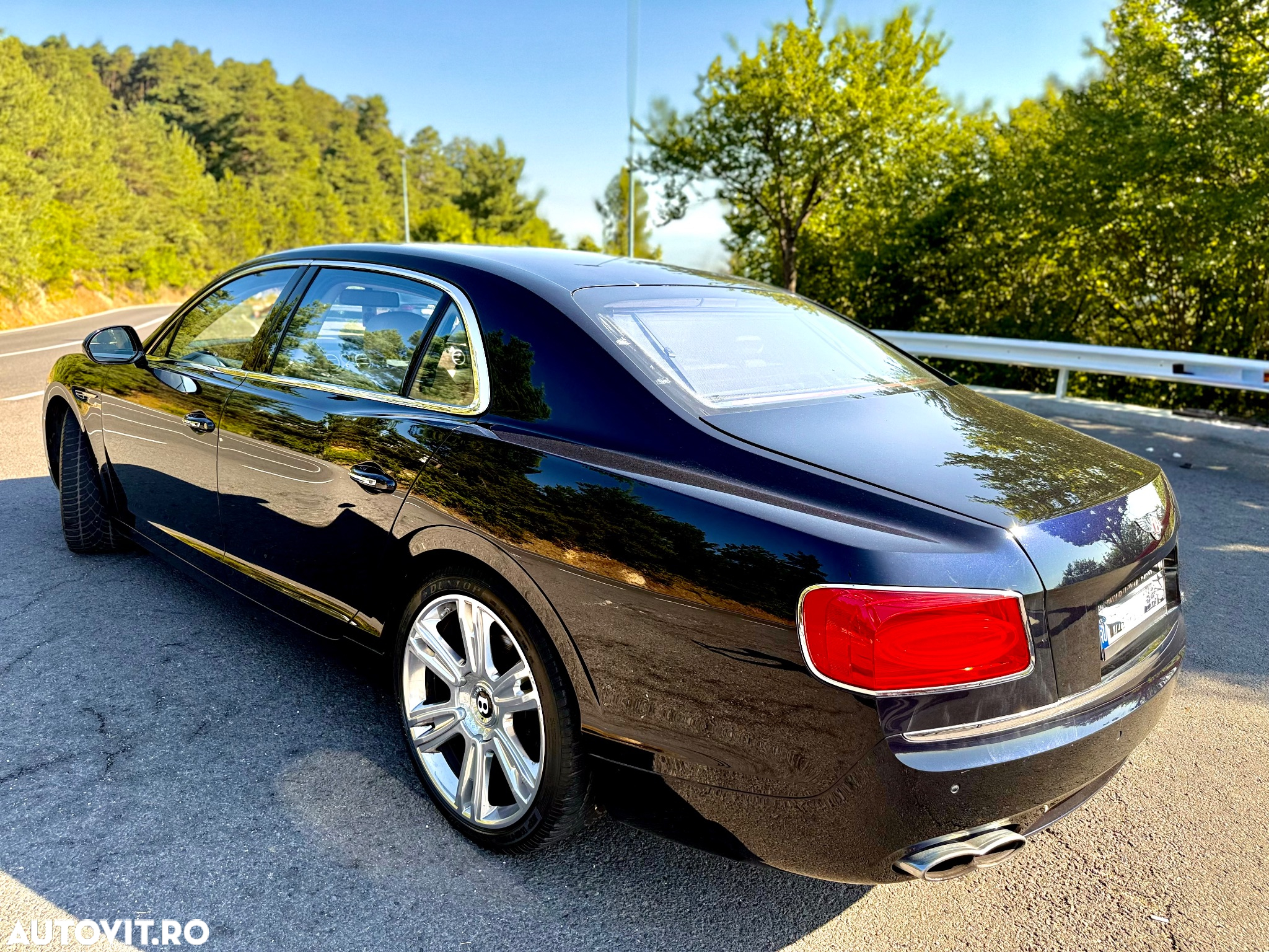 Bentley Flying Spur V8 Mulliner - 2