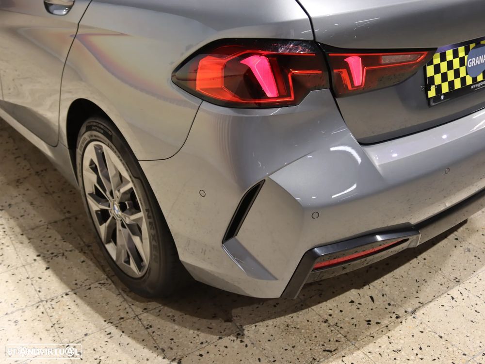 BMW 116 Standard - 32