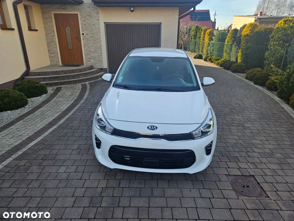 Kia Rio 1.4 L - 2