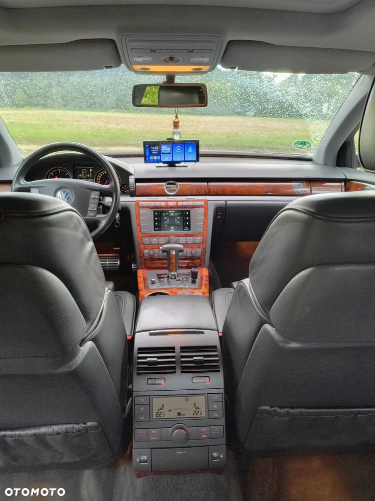 Volkswagen Phaeton - 13