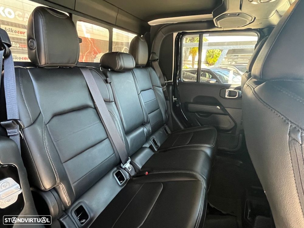Jeep Gladiator 3.0 CRD Overland AT8 - 56