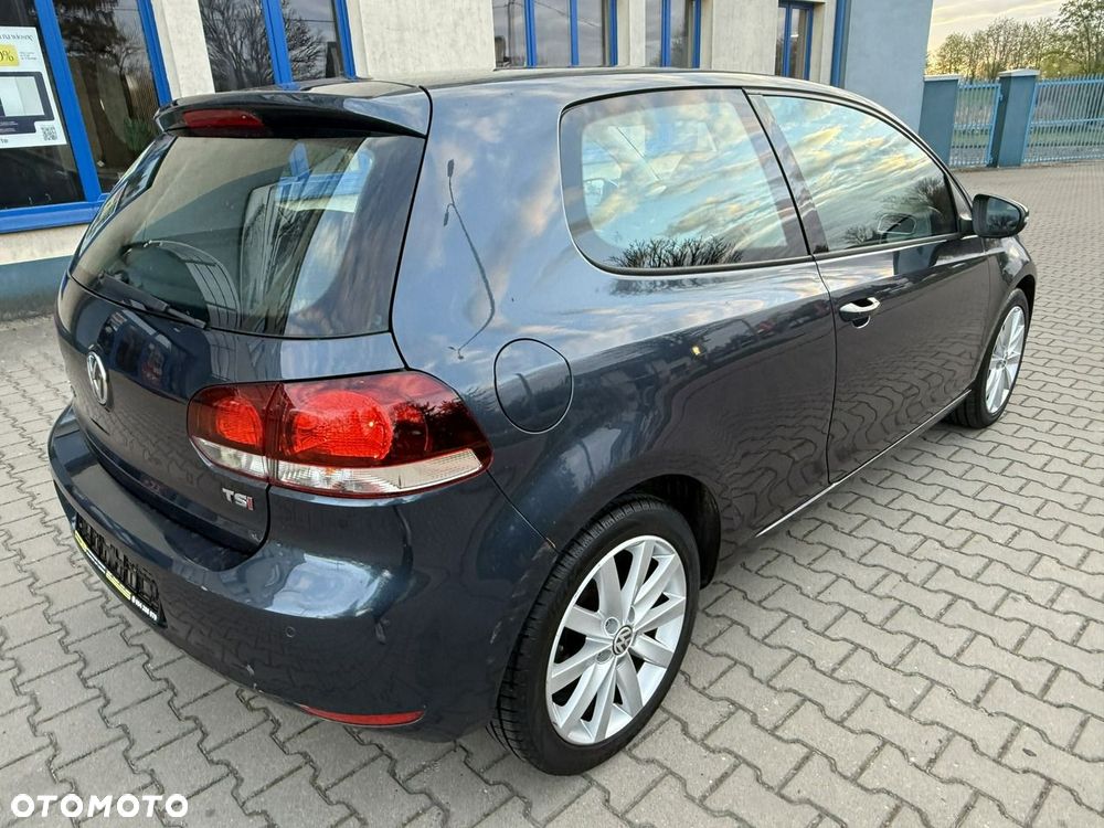 Volkswagen Golf - 4