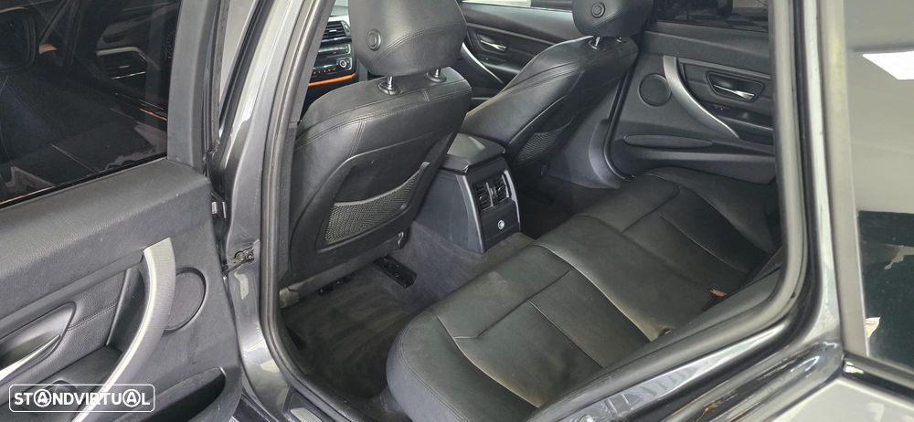 BMW 320 d Auto Pack M - 37