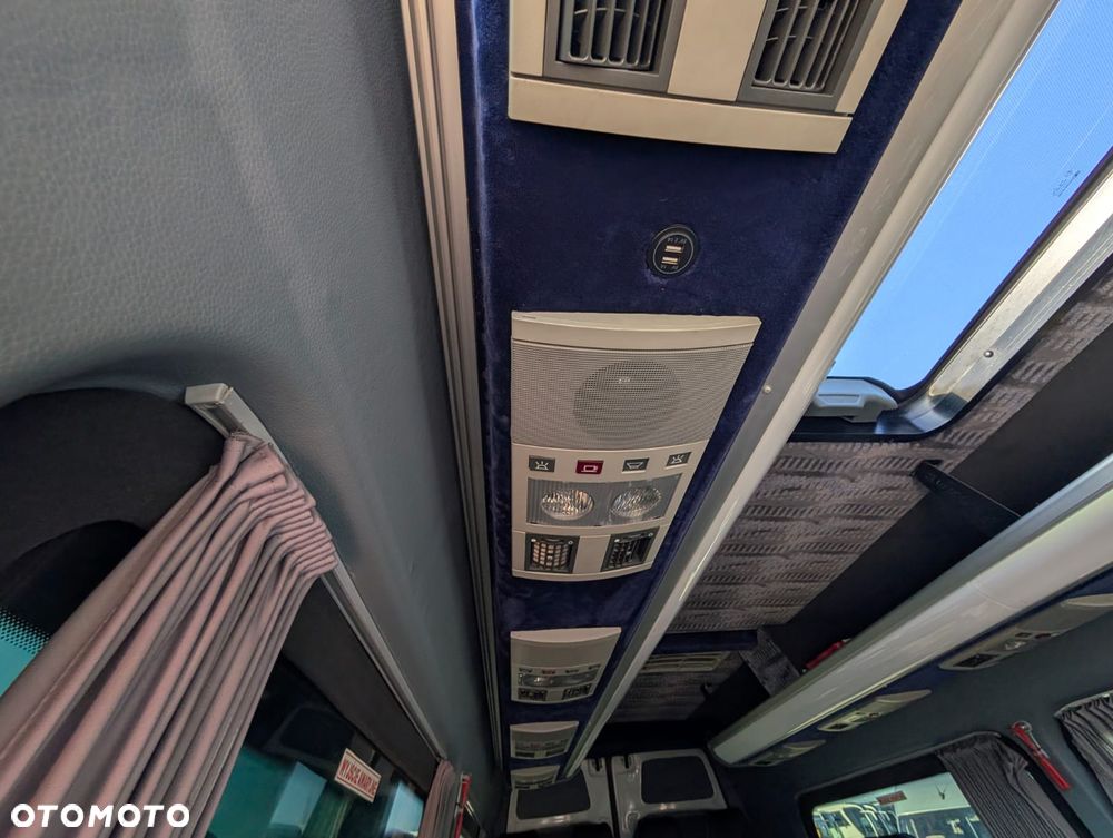 Mercedes-Benz Sprinter 519 - 20