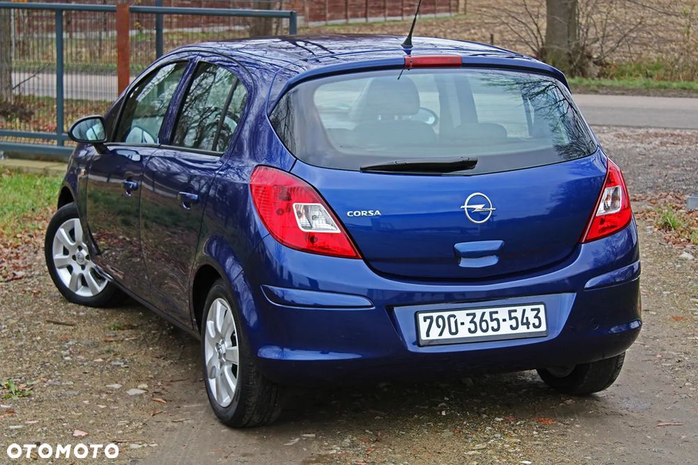 Opel Corsa 1.2 16V Innovation - 3