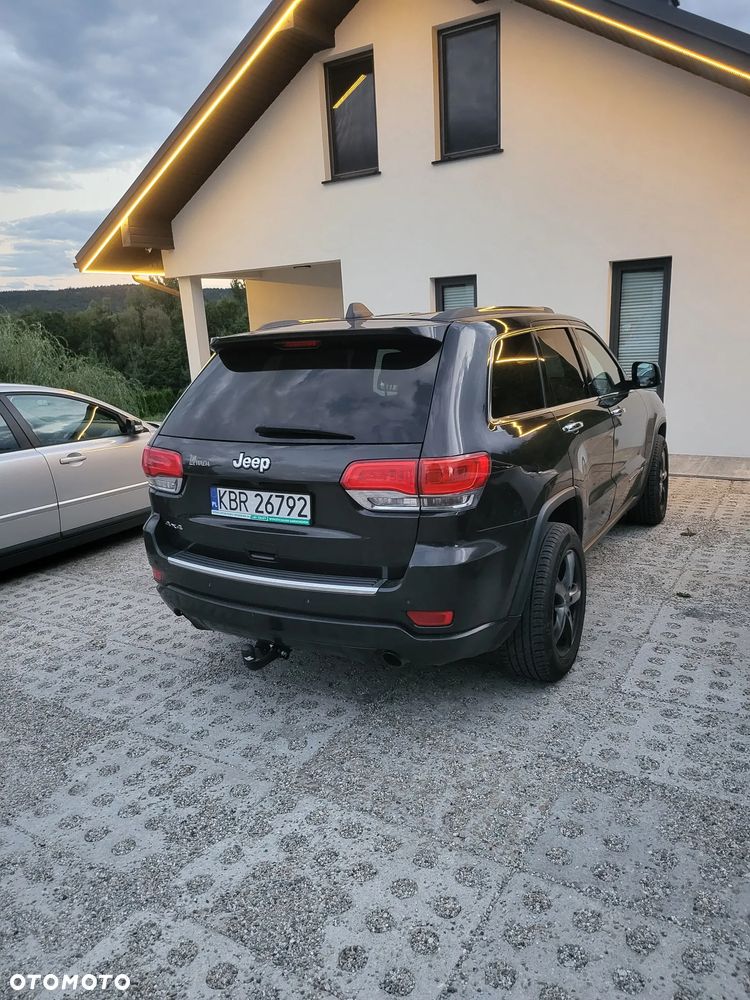 Jeep Grand Cherokee - 8