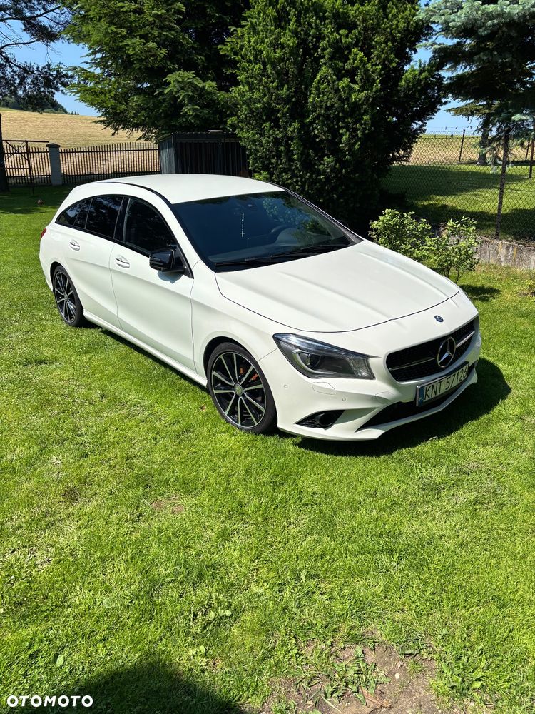 Mercedes-Benz CLA 200 7G-DCT - 3