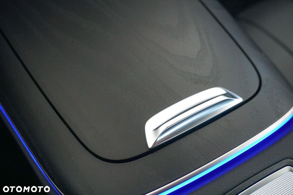 Mercedes-Benz Klasa E 200 mHEV 4-Matic Avantgarde 9G-Tronic - 14