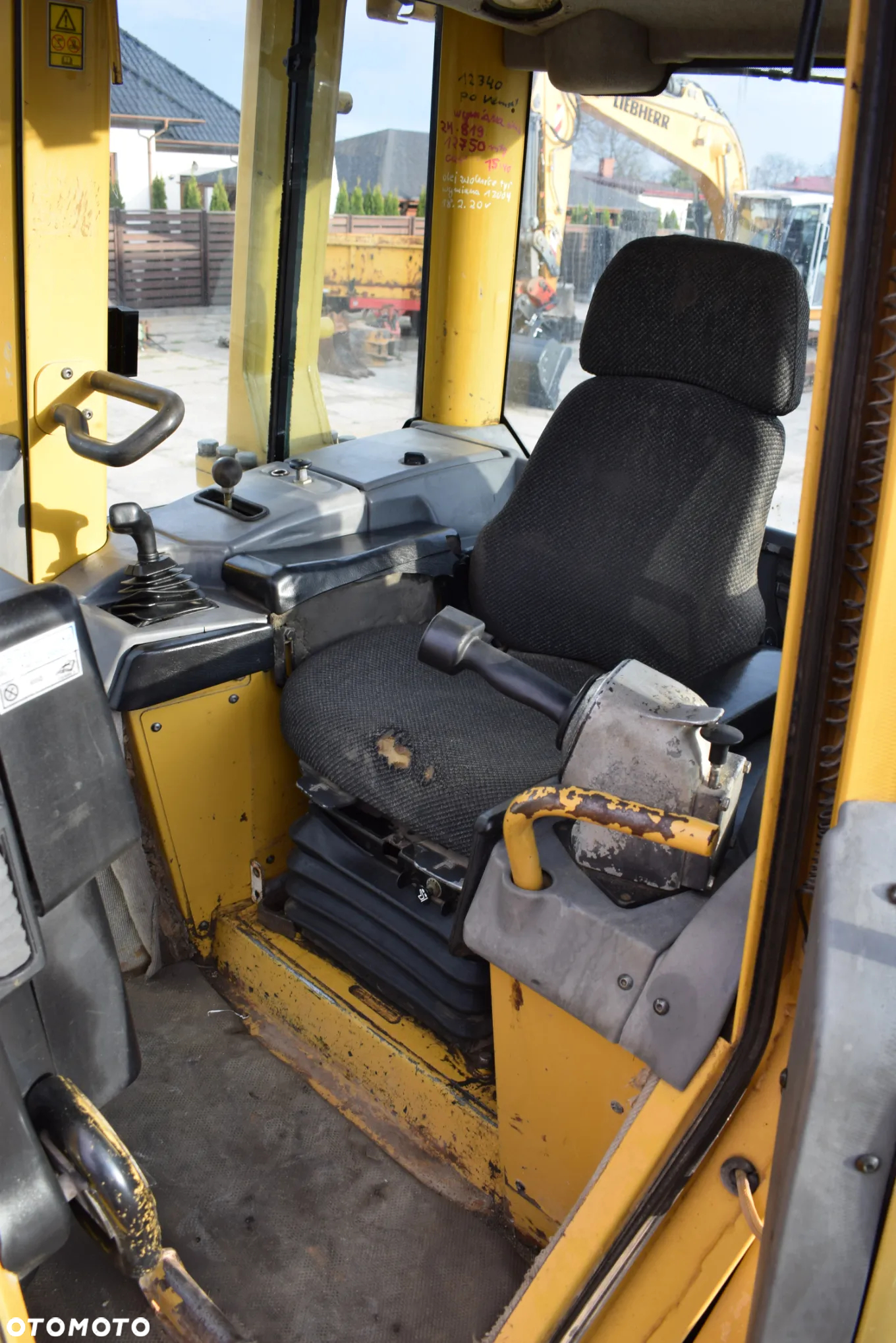 Caterpillar CAT D6N LGP - 2
