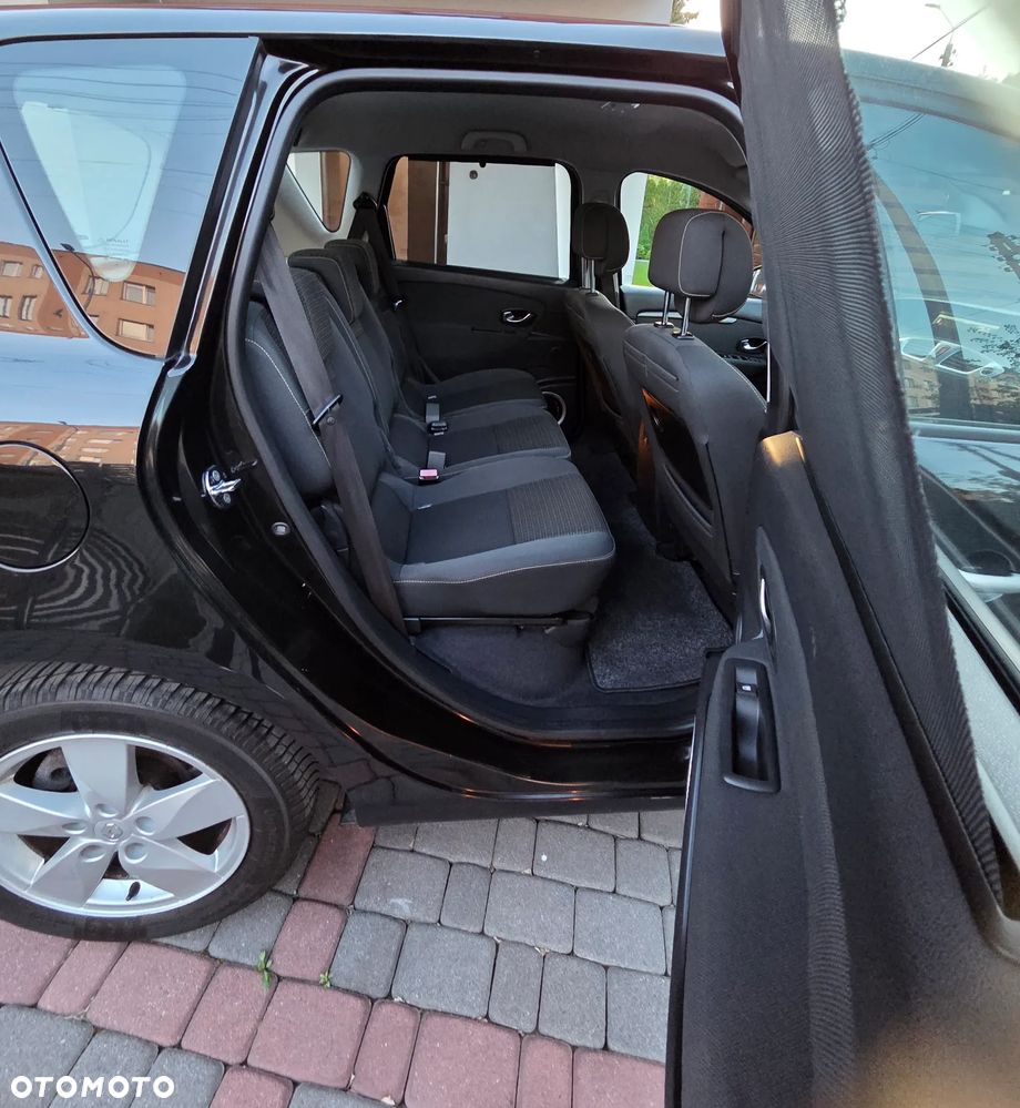 Renault Scenic 1.6 16V 110 Dynamique - 22