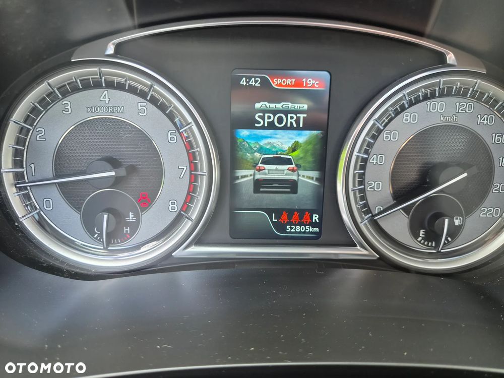 Suzuki Vitara 1.4 Boosterjet Hybrid Allgrip Comfort - 28