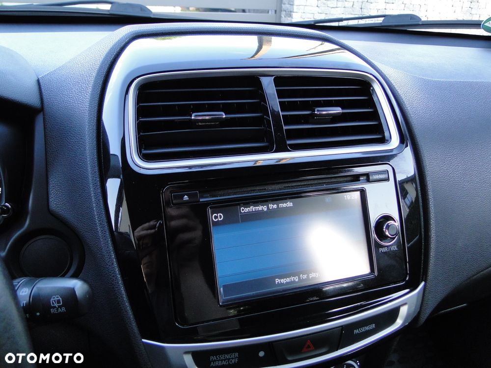 Mitsubishi ASX 1.6 2WD Edition 100+ - 32