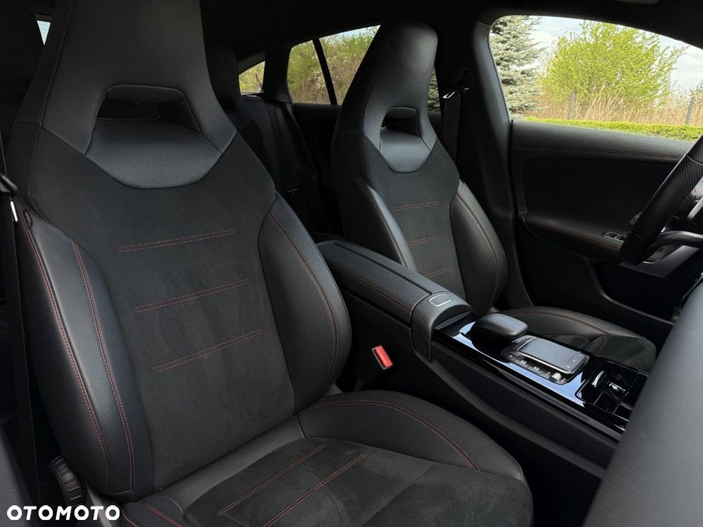 Mercedes-Benz CLA 200 AMG Line 7G-DCT - 31