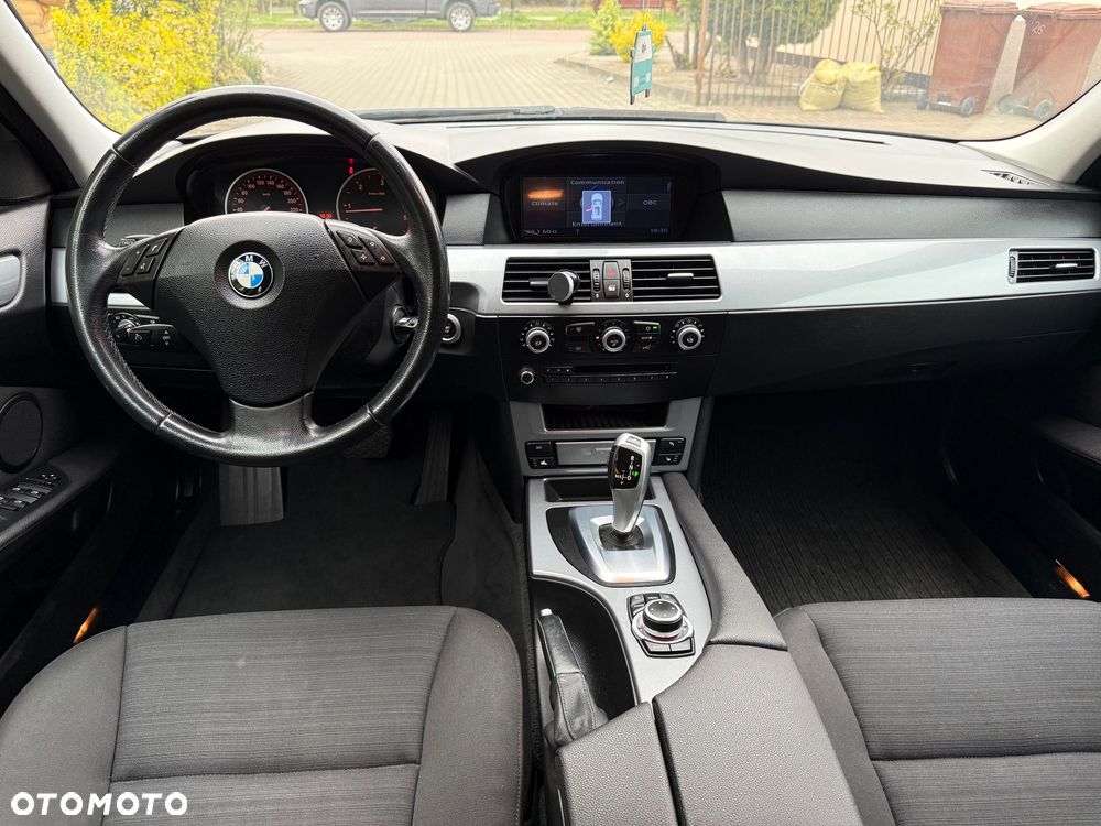 BMW Seria 5 520d Edition Exclusive - 29
