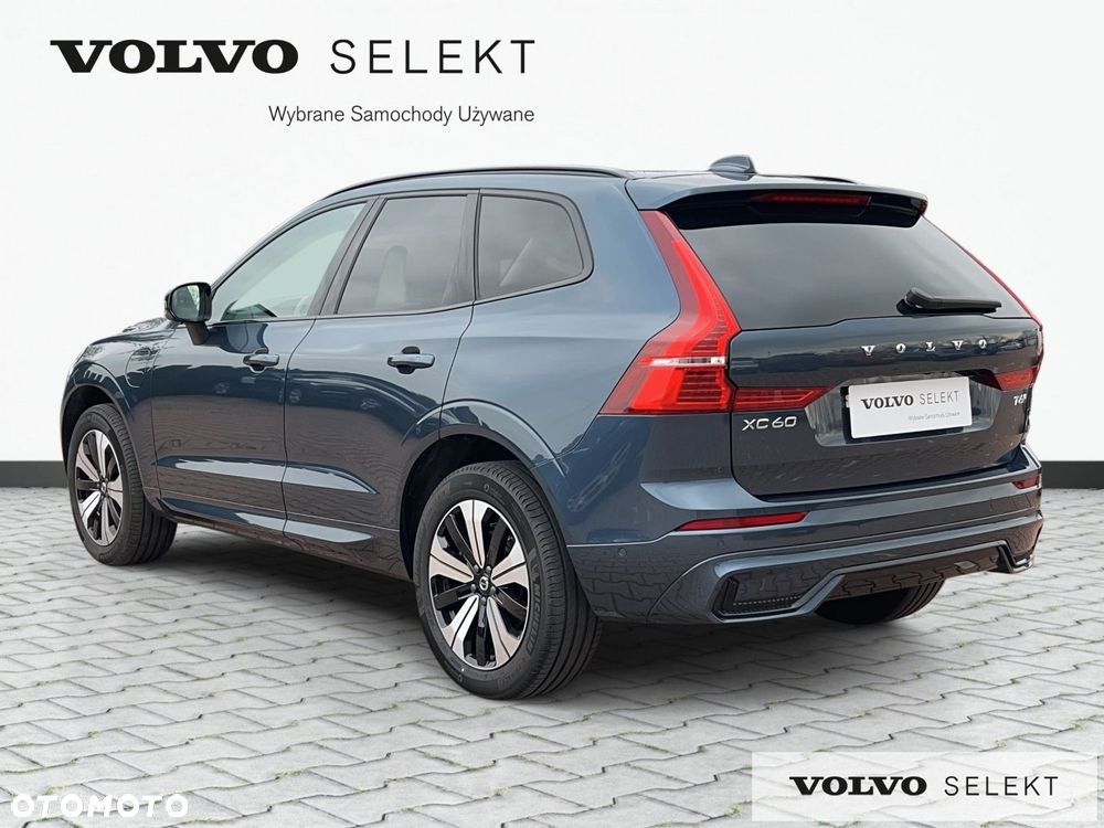Volvo XC 60 T6 Plug-In Hybrid AWD Plus Dark - 8
