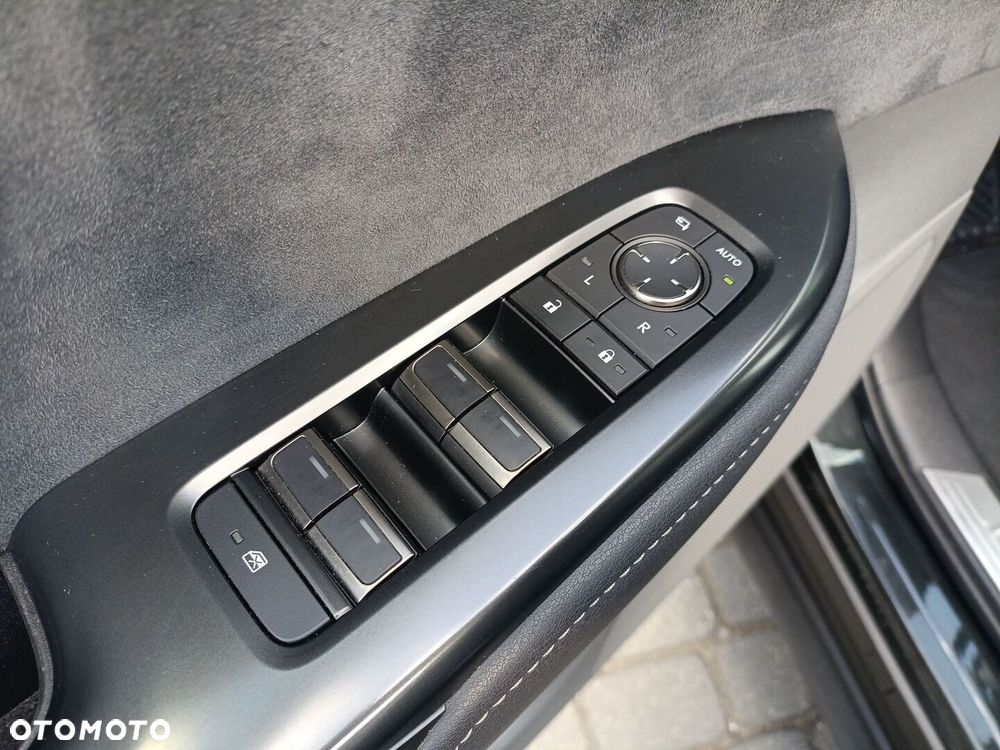 Lexus RZ 450e Omotenashi DIRECT4 - 19