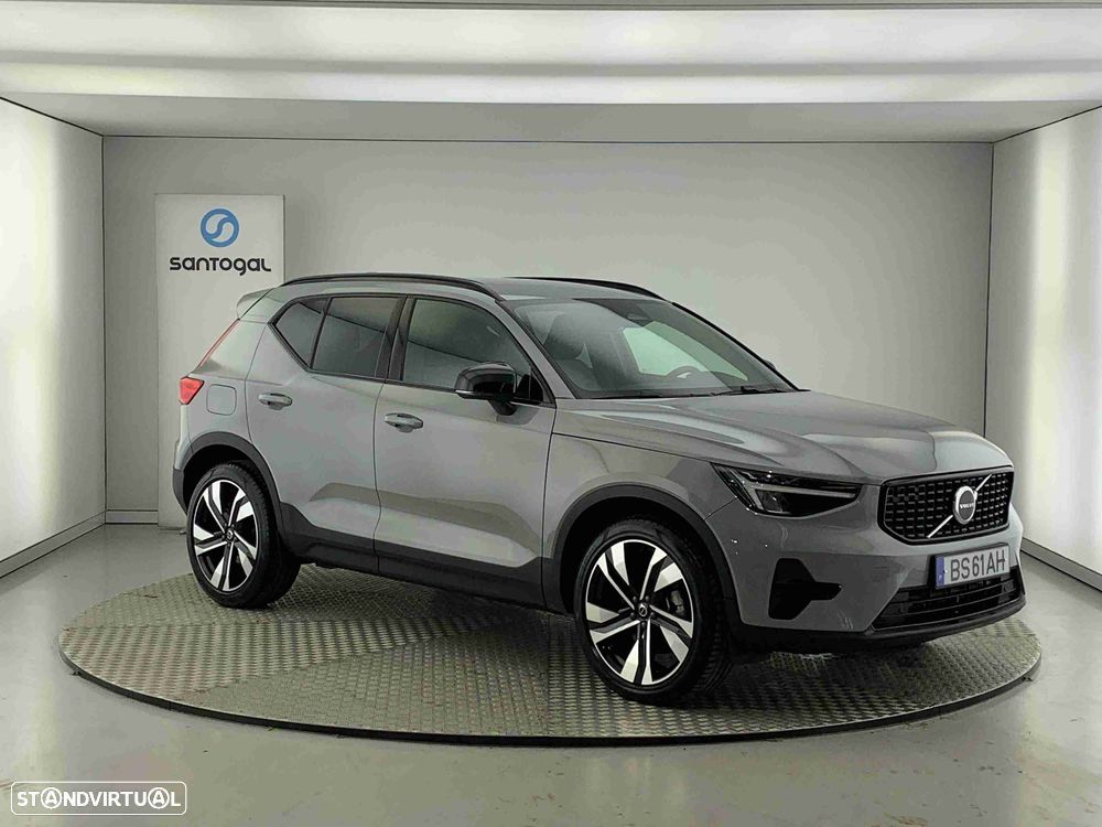 Volvo XC 40 2.0 B3 Plus Dark - 1