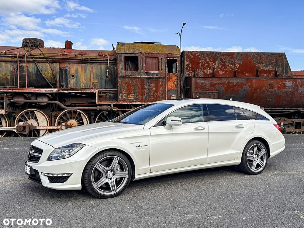 Mercedes-Benz CLS 63 AMG AMG SPEEDSHIFT MCT - 27