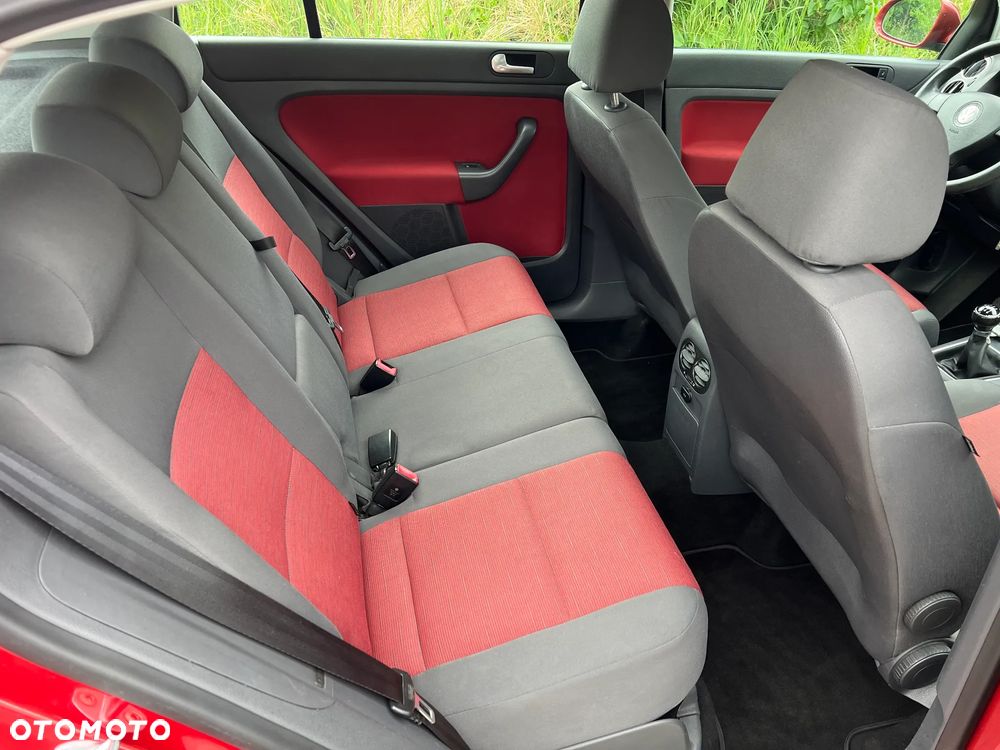 Volkswagen Golf Plus 1.4 TSI Tour Edition - 13