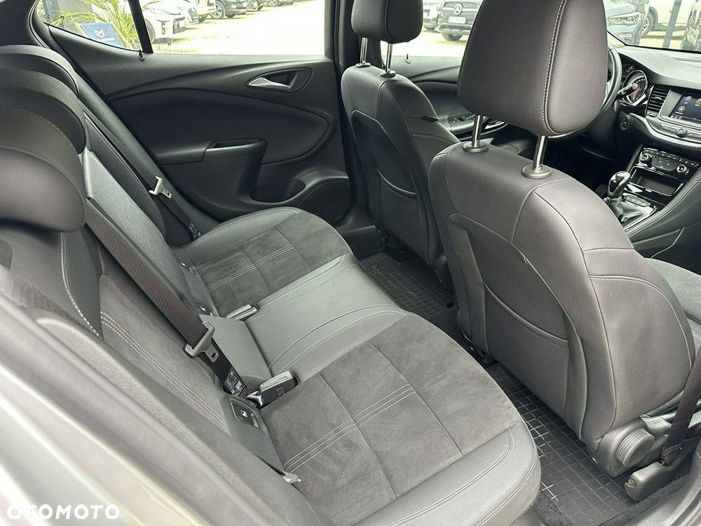 Opel Astra - 16