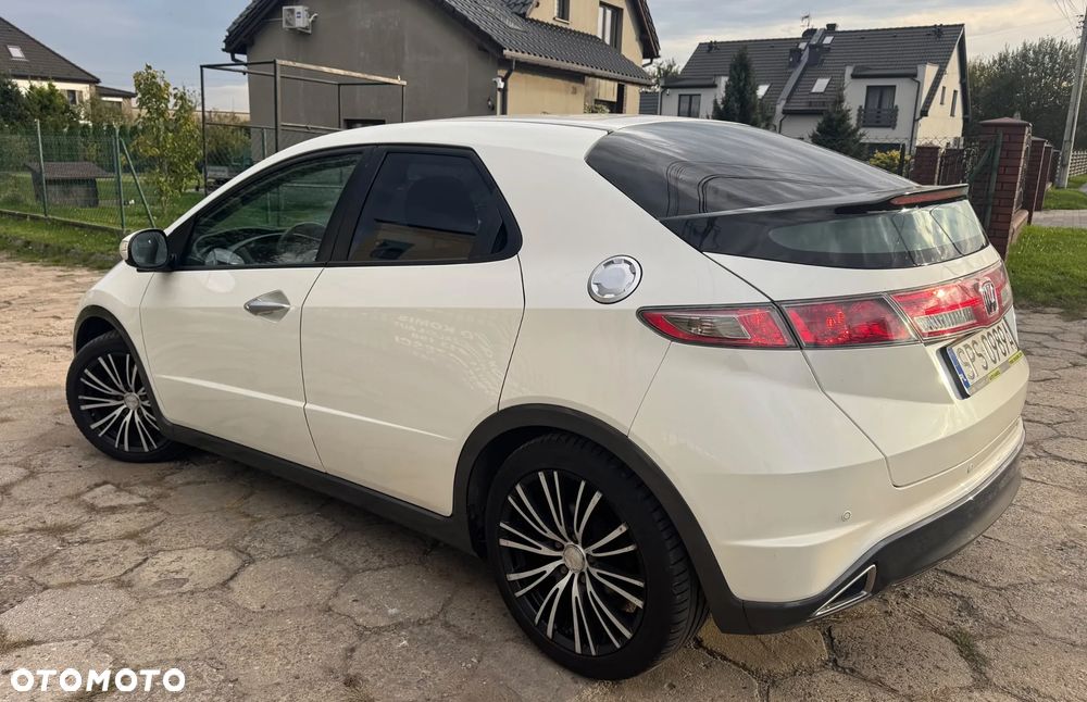 Honda Civic 2011 photo 5