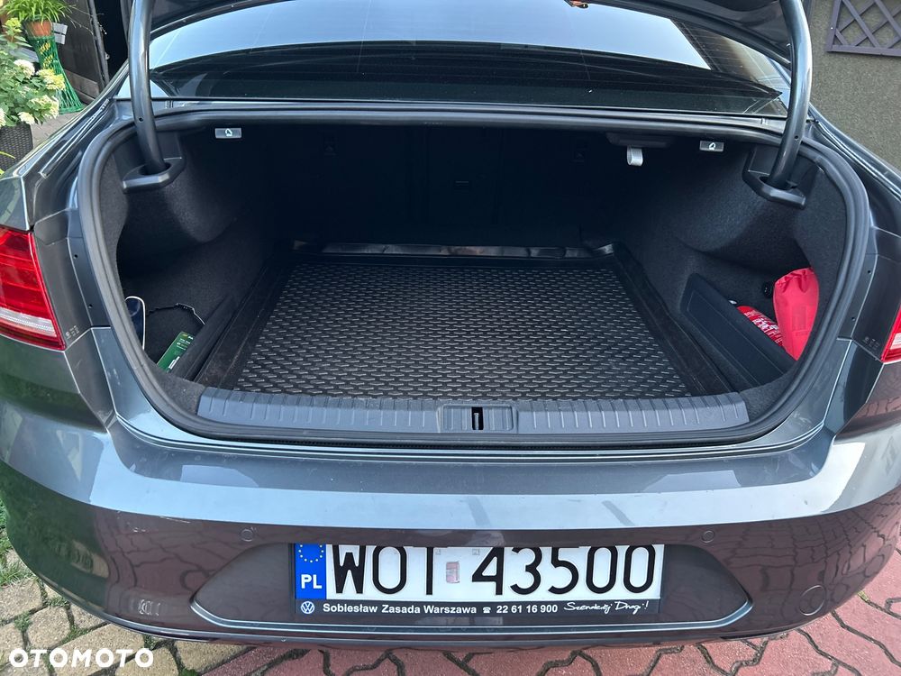 Volkswagen Passat 1.8 TSI BMT Comfortline - 13