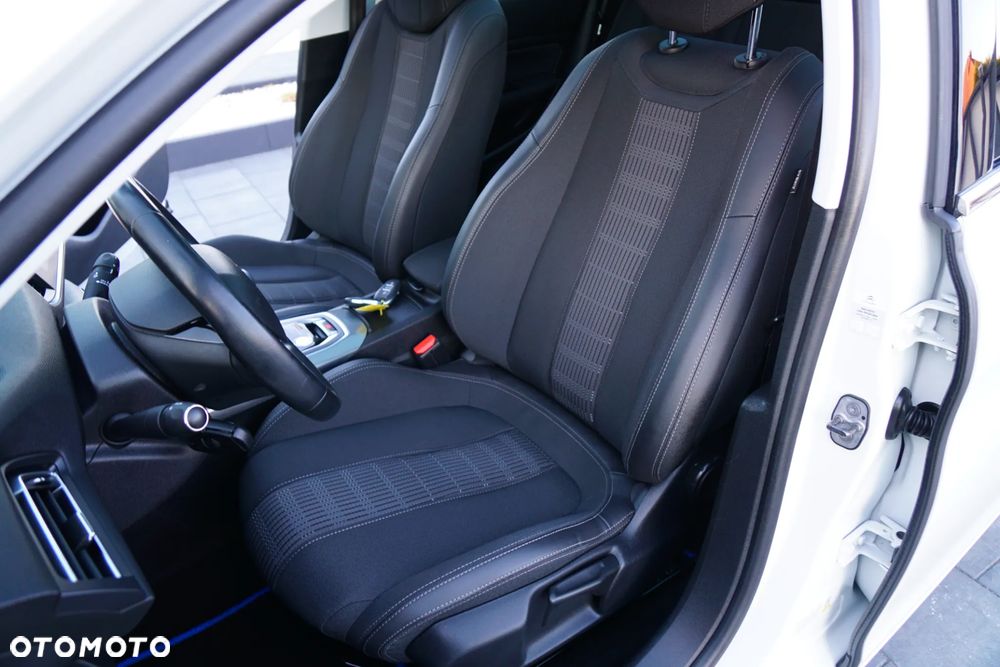 Peugeot 308 BlueHDi 130 Stop & Start Allure Business-Paket - 31