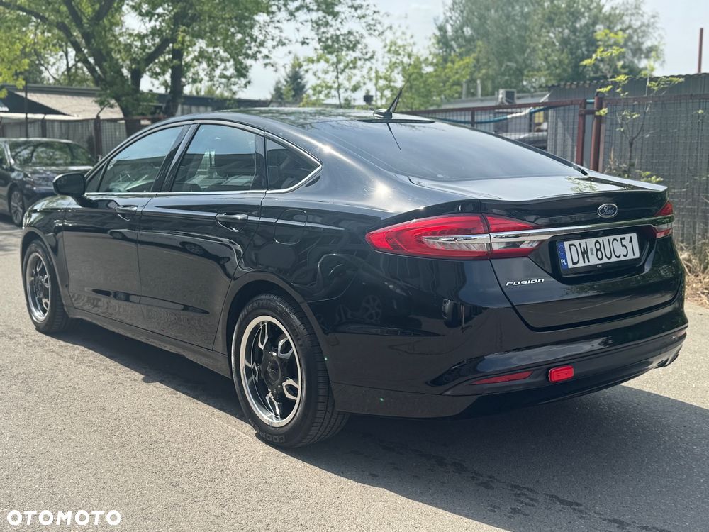 Ford Fusion - 9